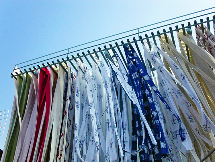 てぬぐいの製造工程（天日干し）